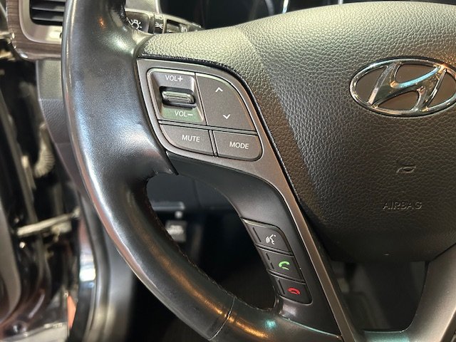 2015 Hyundai Santa Fe in Montreal, Quebec - 16 - w1024h768px