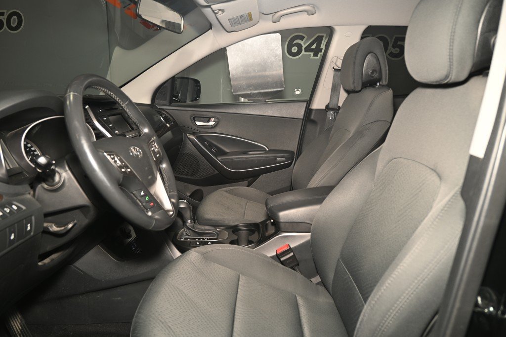 Hyundai Santa Fe  2018 à Montréal, Québec - 7 - w1024h768px
