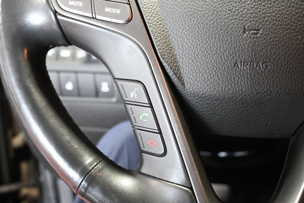 Hyundai Santa Fe  2018 à Montréal, Québec - 14 - w1024h768px
