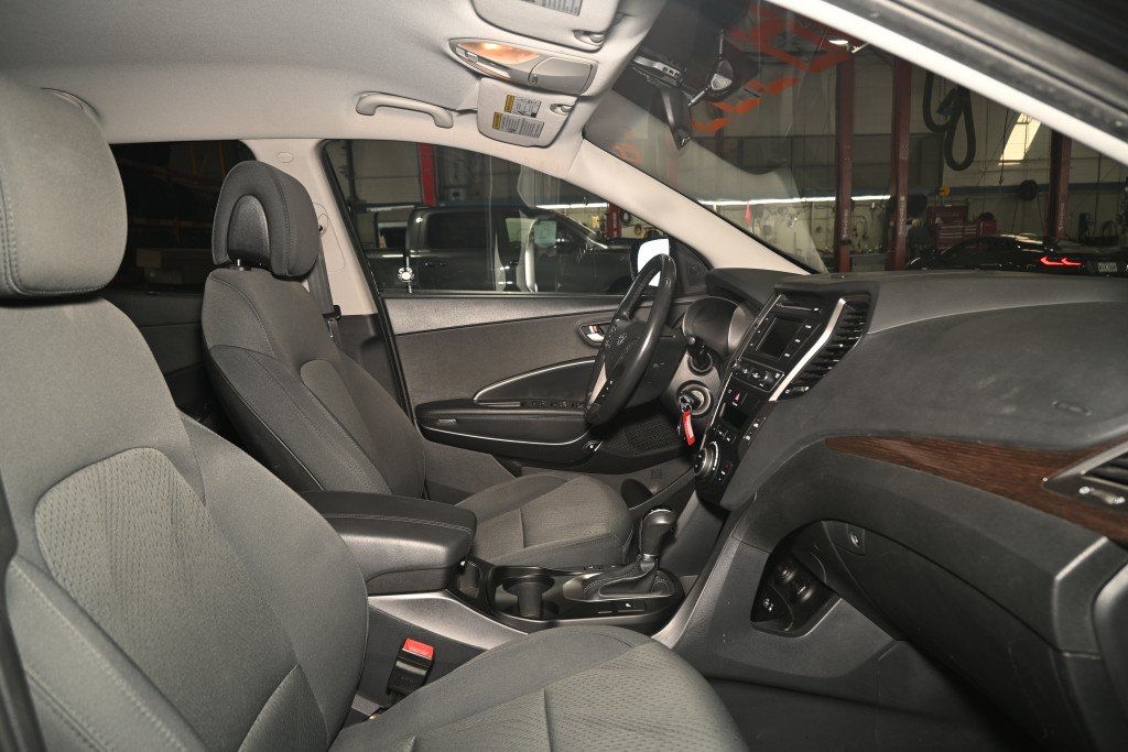 Hyundai Santa Fe  2018 à Montréal, Québec - 11 - w1024h768px
