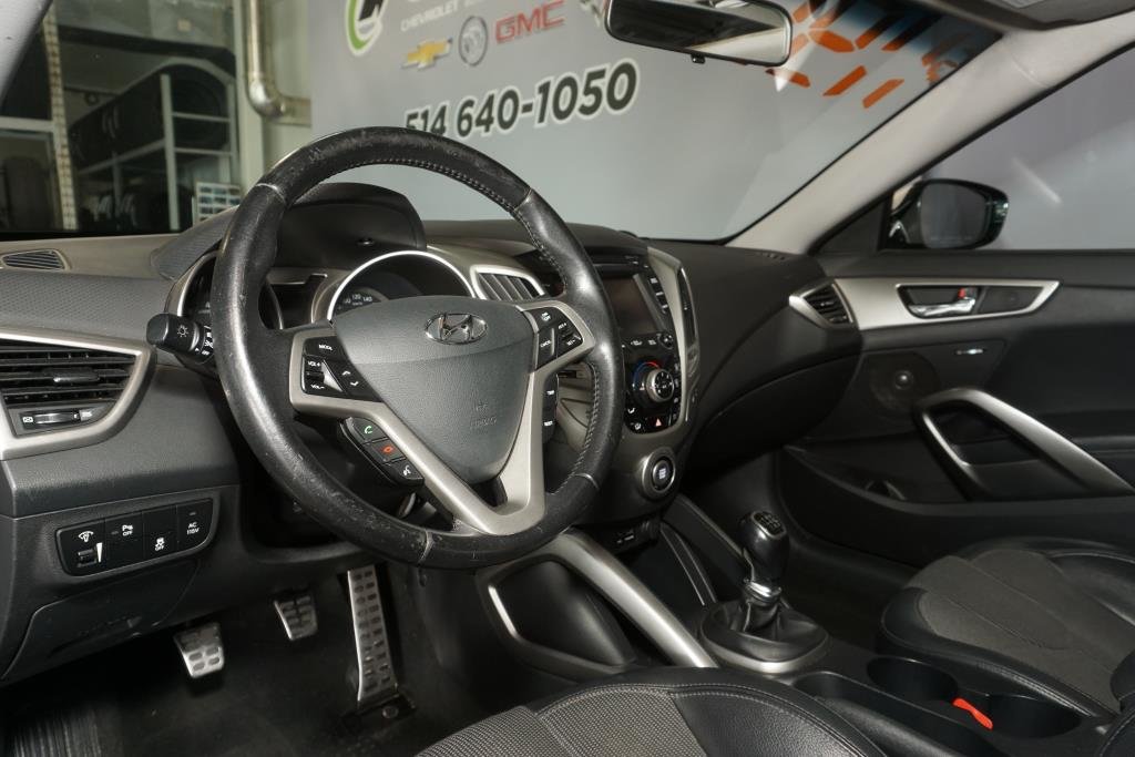 2013 Hyundai Veloster in Montreal, Quebec - 6 - w1024h768px