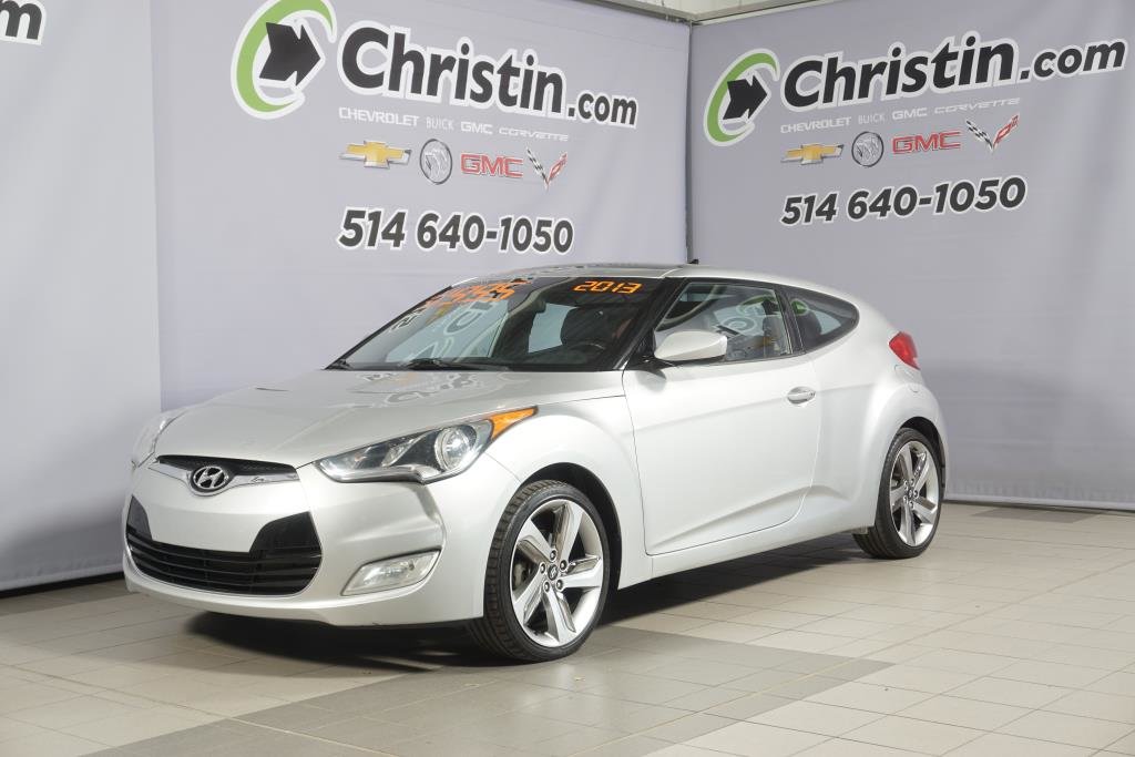 2013 Hyundai Veloster in Montreal, Quebec - 1 - w1024h768px