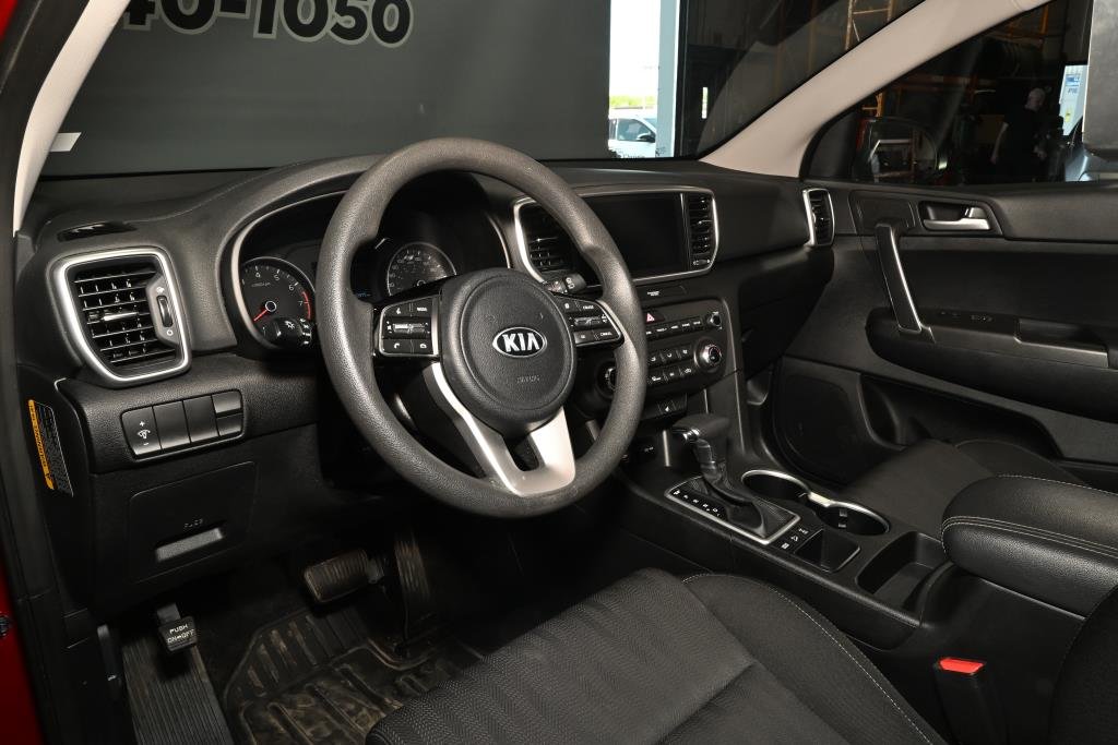 Kia Sportage  2021 à Montréal, Québec - 9 - w1024h768px