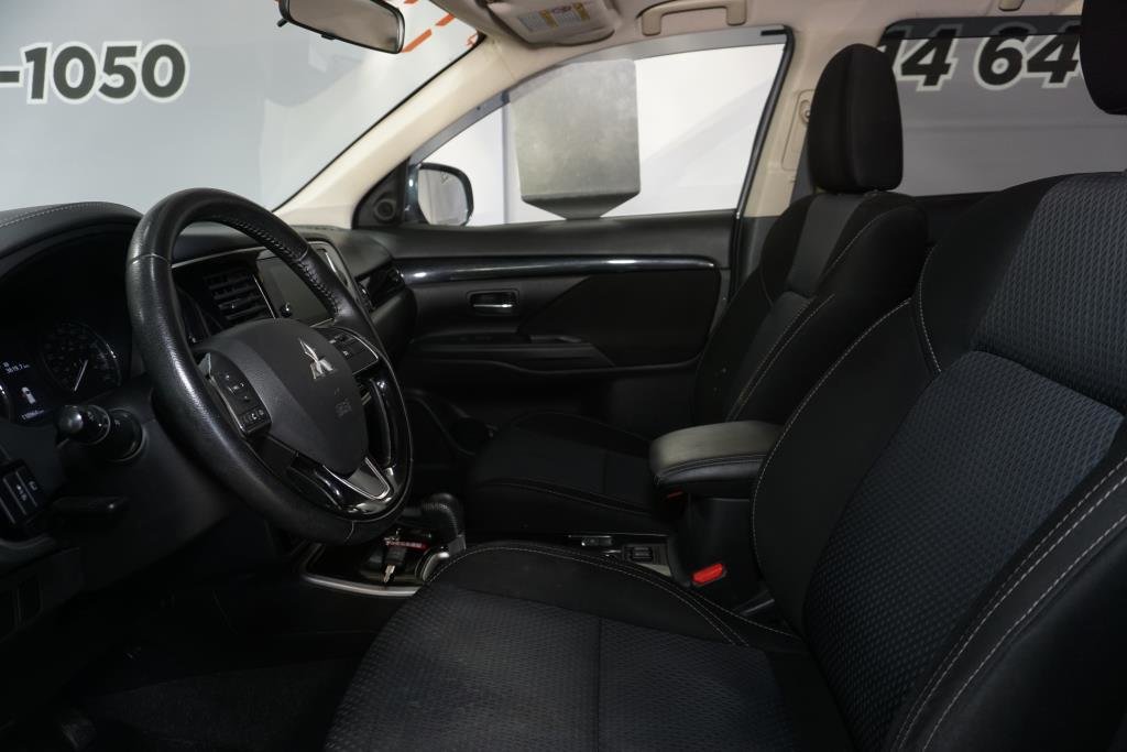 Mitsubishi Outlander  2019 à Montréal, Québec - 3 - w1024h768px