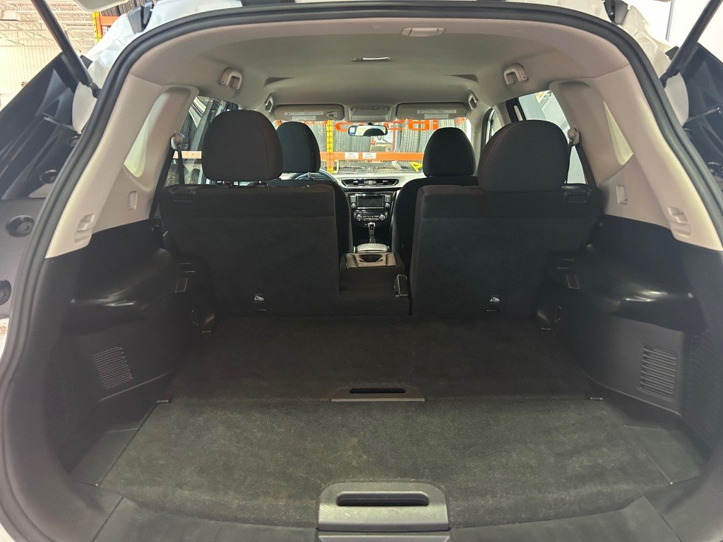 2020 Nissan ROGUE in Montreal, Quebec - 7 - w1024h768px