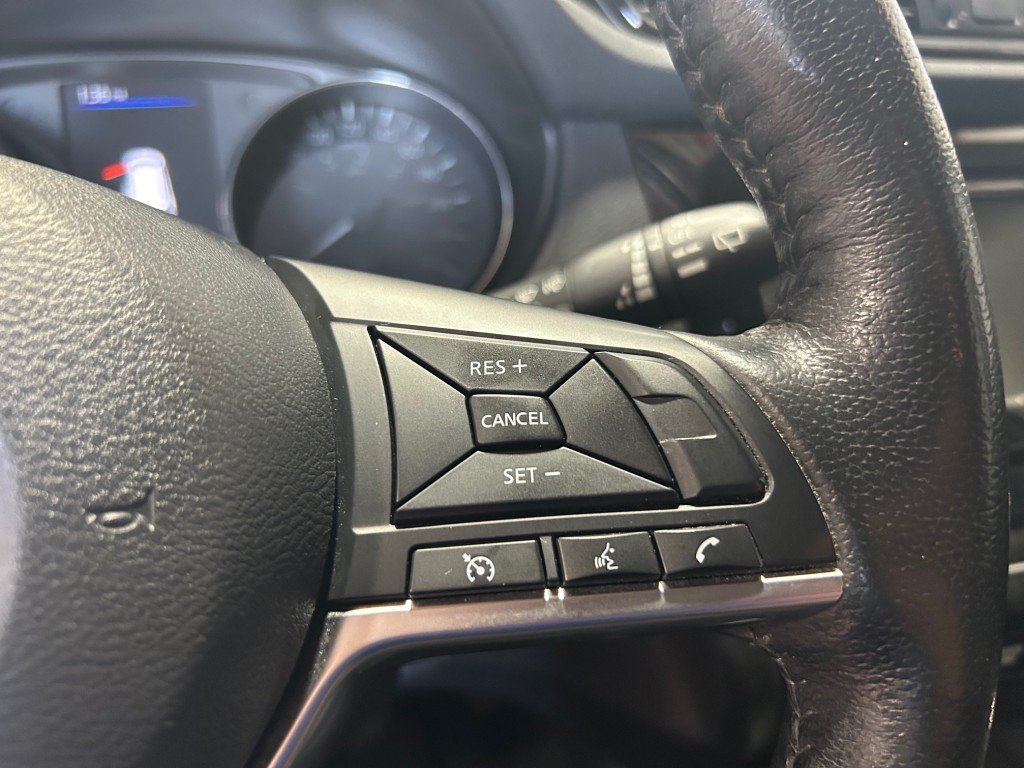 2020 Nissan ROGUE in Montreal, Quebec - 13 - w1024h768px
