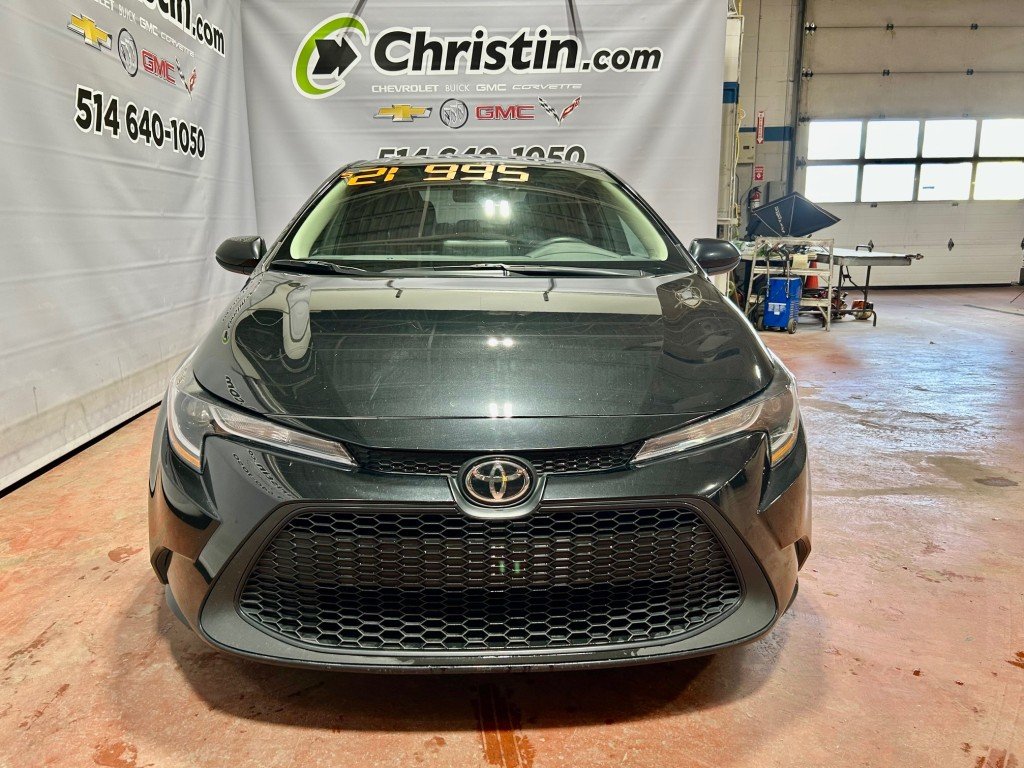 Toyota COROLLA  2022 à Montréal, Québec - 2 - w1024h768px