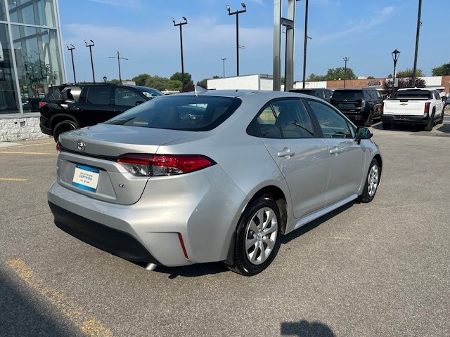 Toyota Corolla  2025 à Montréal, Québec - 5 - w1024h768px