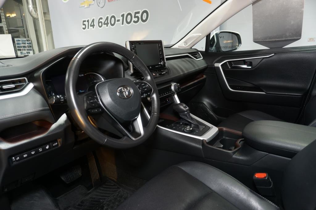 Toyota RAV4  2020 à Montréal, Québec - 7 - w1024h768px