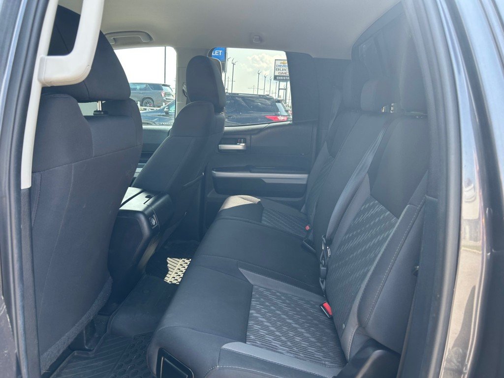 Toyota Tundra  2020 à Montréal, Québec - 7 - w1024h768px