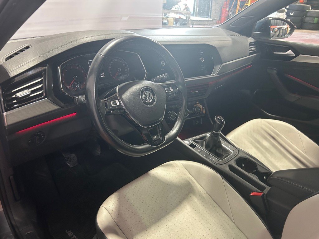 2019 Volkswagen Jetta in Montreal, Quebec - 10 - w1024h768px