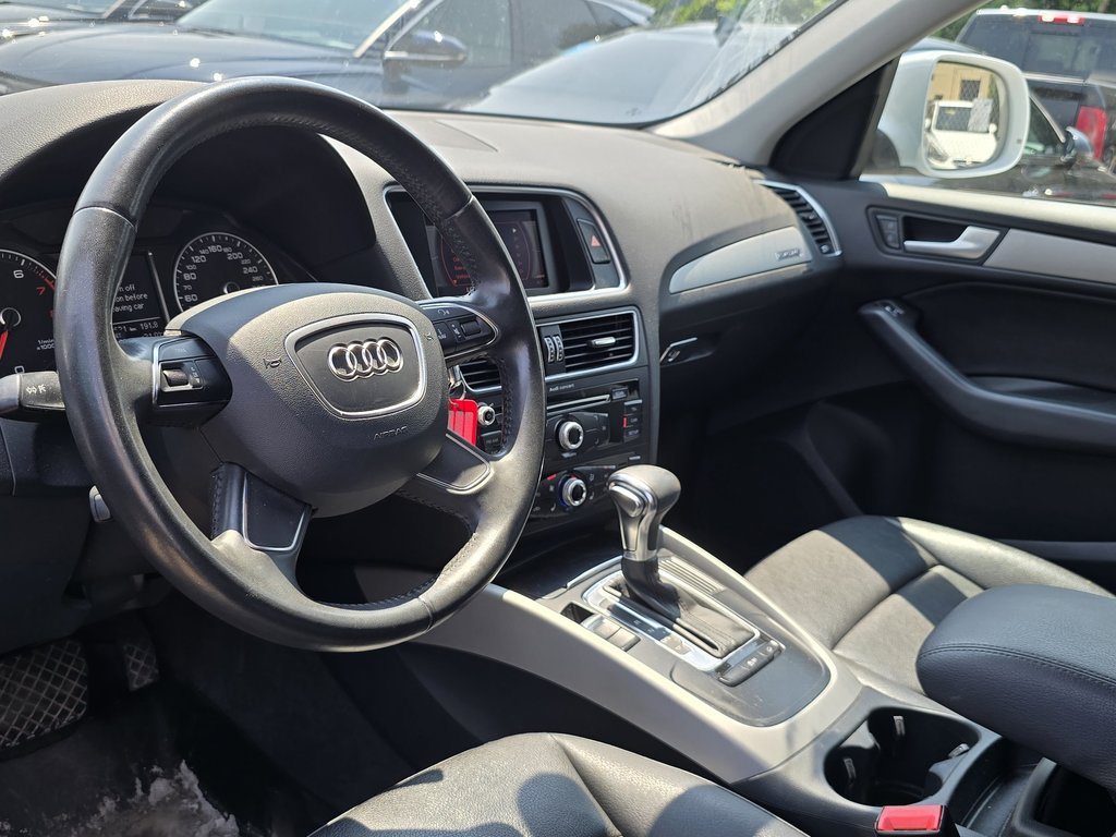 Audi Q5 2.0L Komfort 2014 à Montréal, Québec - 2 - w1024h768px