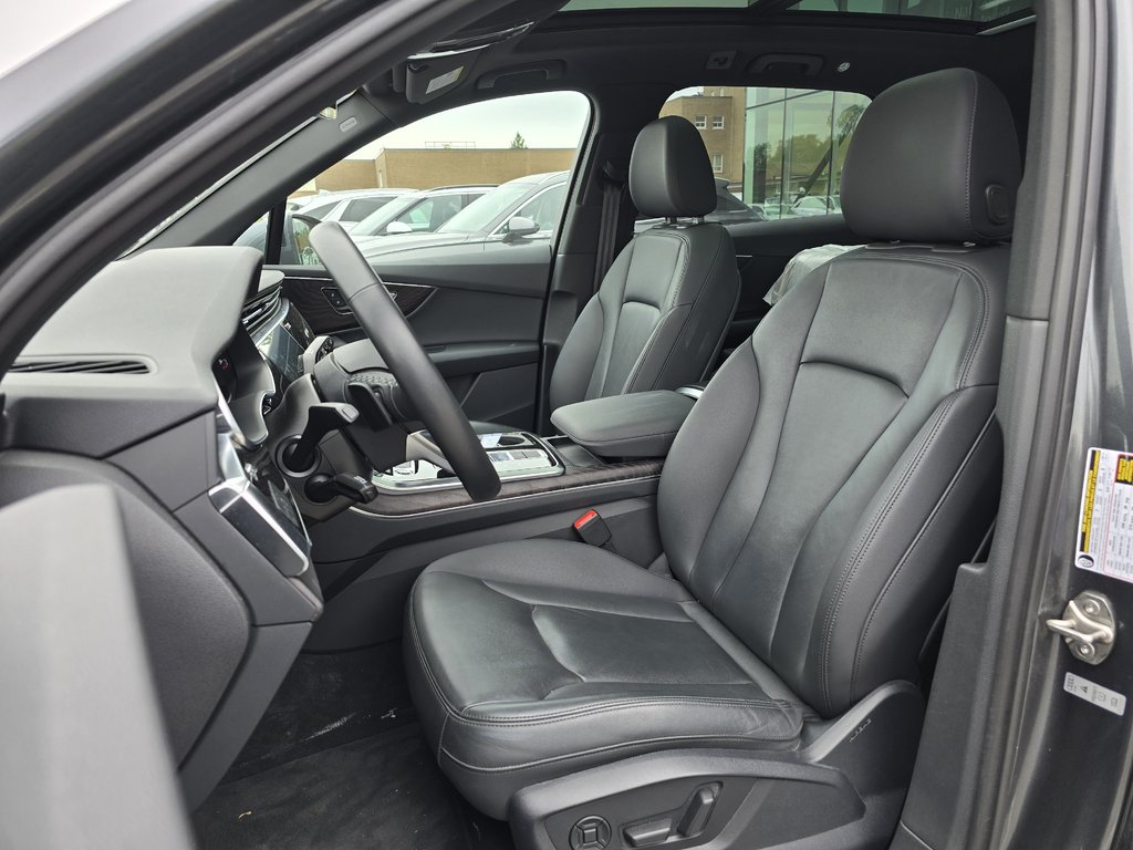 2021 Audi Q7 KOMFORT 55TFSI S-LINE QUATTRO NAV TOIT in Montréal, Quebec - 4 - w1024h768px