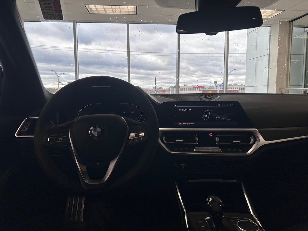 BMW 3 Series  2019 à Brossard, Québec - 13 - w1024h768px