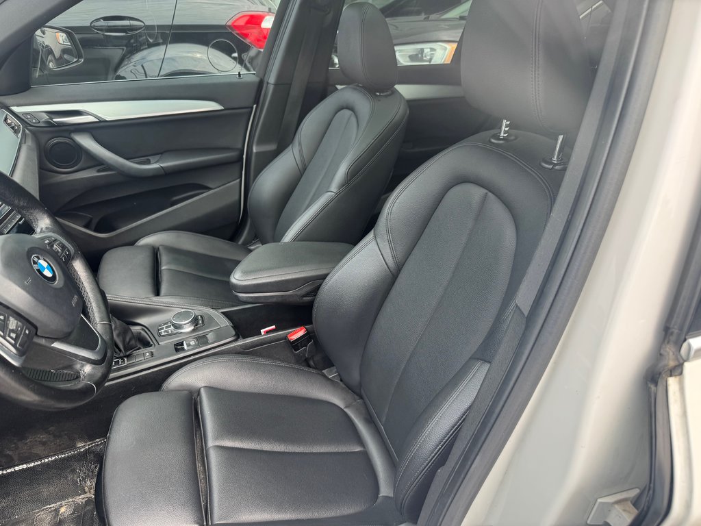 BMW X1 XDrive28i | TOIT PANO | CUIR | MAGS | CAMÉRA | 2017 à Brossard, Québec - 11 - w1024h768px