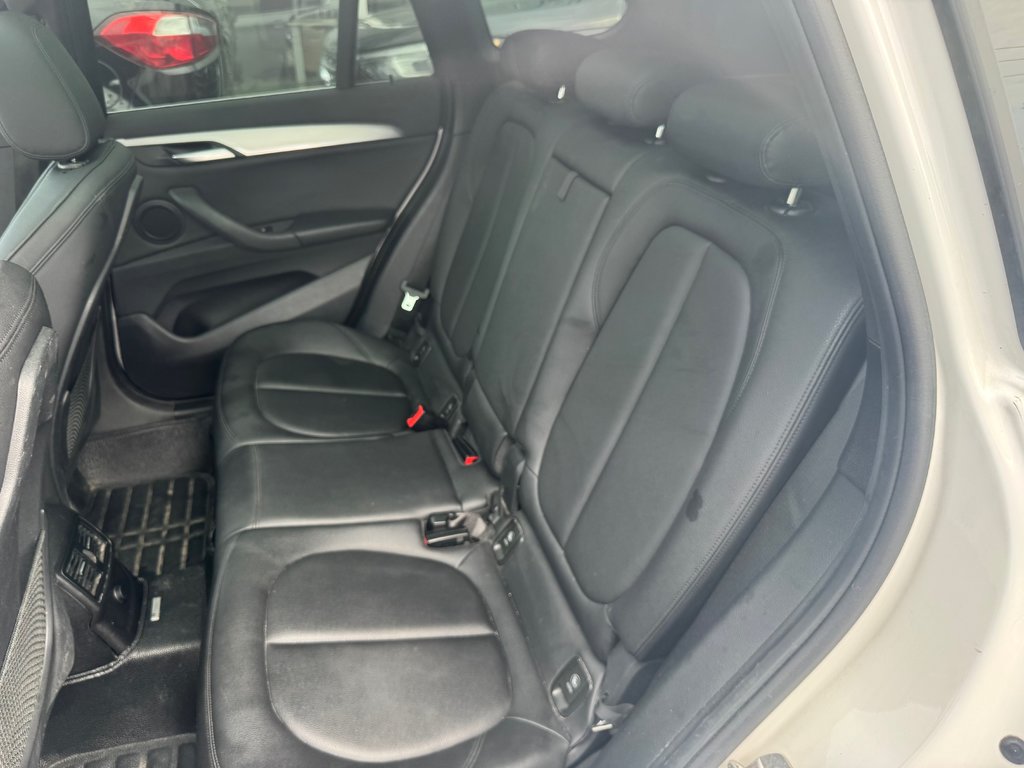 BMW X1 XDrive28i | TOIT PANO | CUIR | MAGS | CAMÉRA | 2017 à Brossard, Québec - 12 - w1024h768px