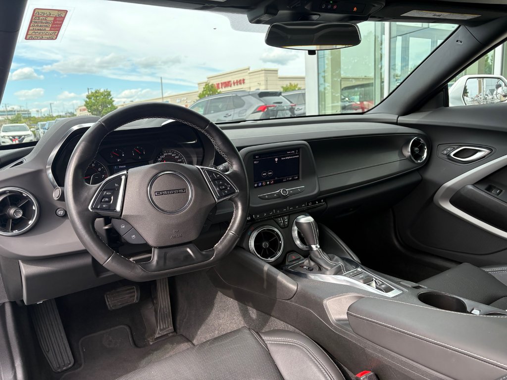 Chevrolet Camaro 2LT | CONVERTIBLE | ENS RS | AUTOMATIQUE | 2.0 || 2023 à Brossard, Québec - 15 - w1024h768px