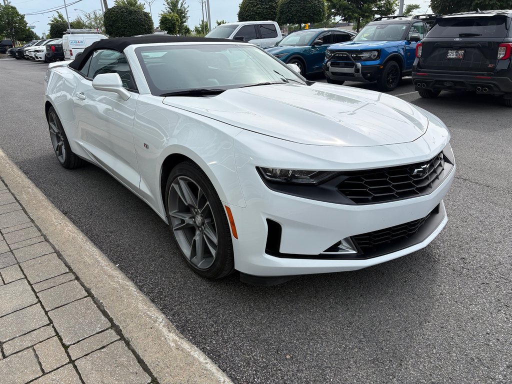 Chevrolet Camaro 2LT | CONVERTIBLE | ENS RS | AUTOMATIQUE | 2.0 || 2023 à Brossard, Québec - 9 - w1024h768px