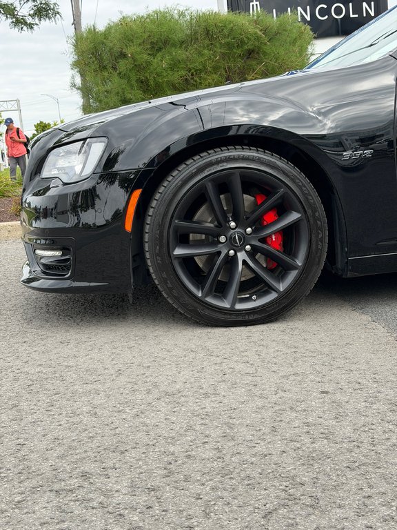 Chrysler 300 C | 6.4L SRT | BAS KILO | TOIT PANO | CARPLAY | 2023 à Brossard, Québec - 13 - w1024h768px