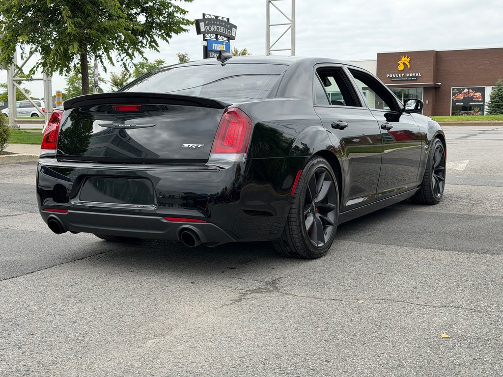 Chrysler 300 C | 6.4L SRT | BAS KILO | TOIT PANO | CARPLAY | 2023 à Brossard, Québec - 11 - w1024h768px