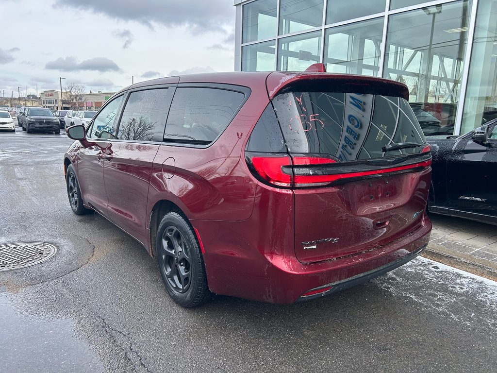 2022 Chrysler Pacifica Hybrid in Brossard, Quebec - 7 - w1024h768px