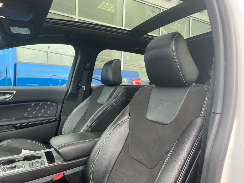 Ford Edge ST | AWD | V6 2.7L | 401A | TOIT PANO | VOL CHAUFF 2023 à Brossard, Québec - 11 - w1024h768px