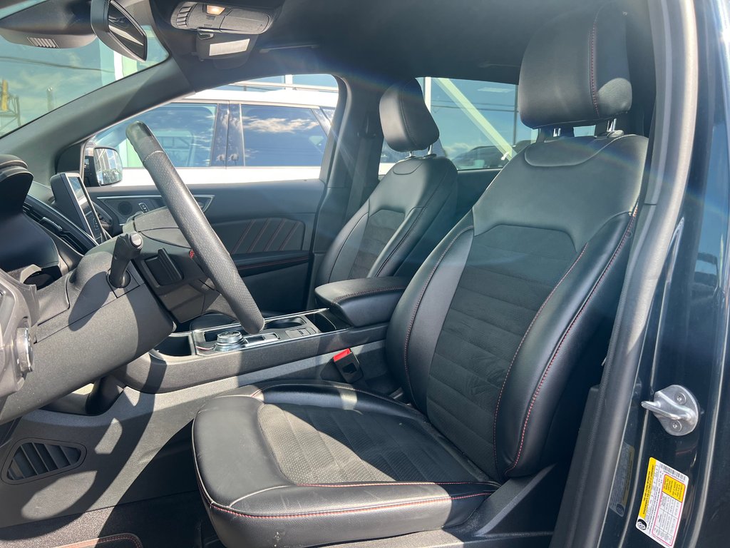2023 Ford Edge in Brossard, Quebec - 11 - w1024h768px