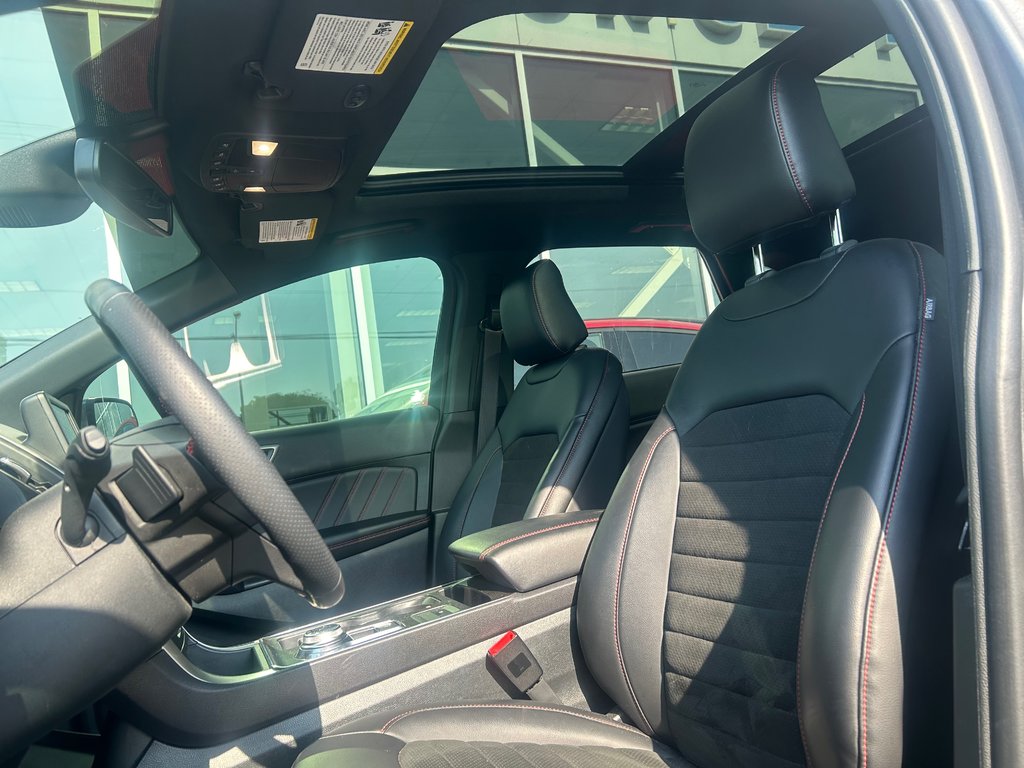 Ford Edge  2024 à Brossard, Québec - 11 - w1024h768px