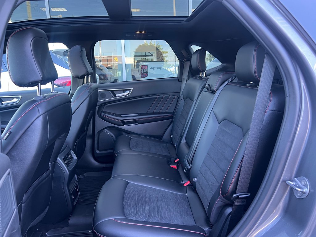 Ford Edge  2024 à Brossard, Québec - 15 - w1024h768px