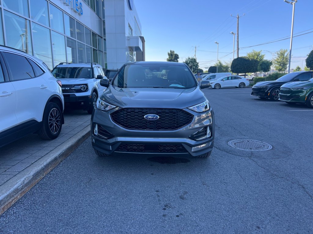 Ford Edge  2024 à Brossard, Québec - 3 - w1024h768px