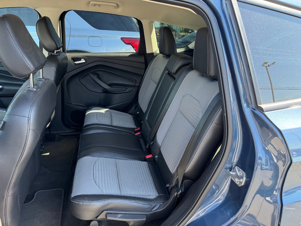 2018 Ford Escape in Brossard, Quebec - 11 - w1024h768px