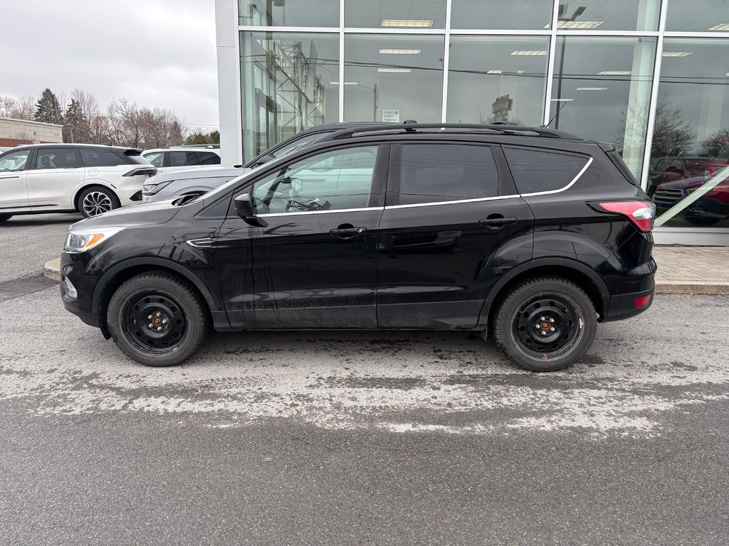 2018 Ford Escape in Brossard, Quebec - 5 - w1024h768px