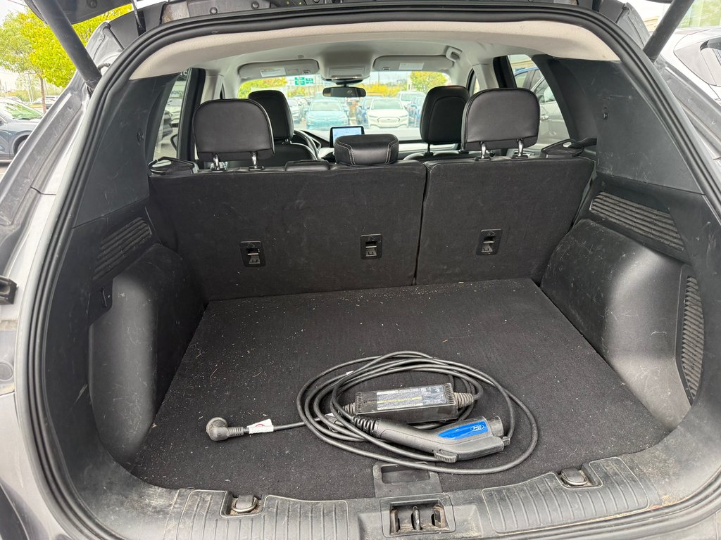 Ford Escape  2021 à Brossard, Québec - 13 - w1024h768px