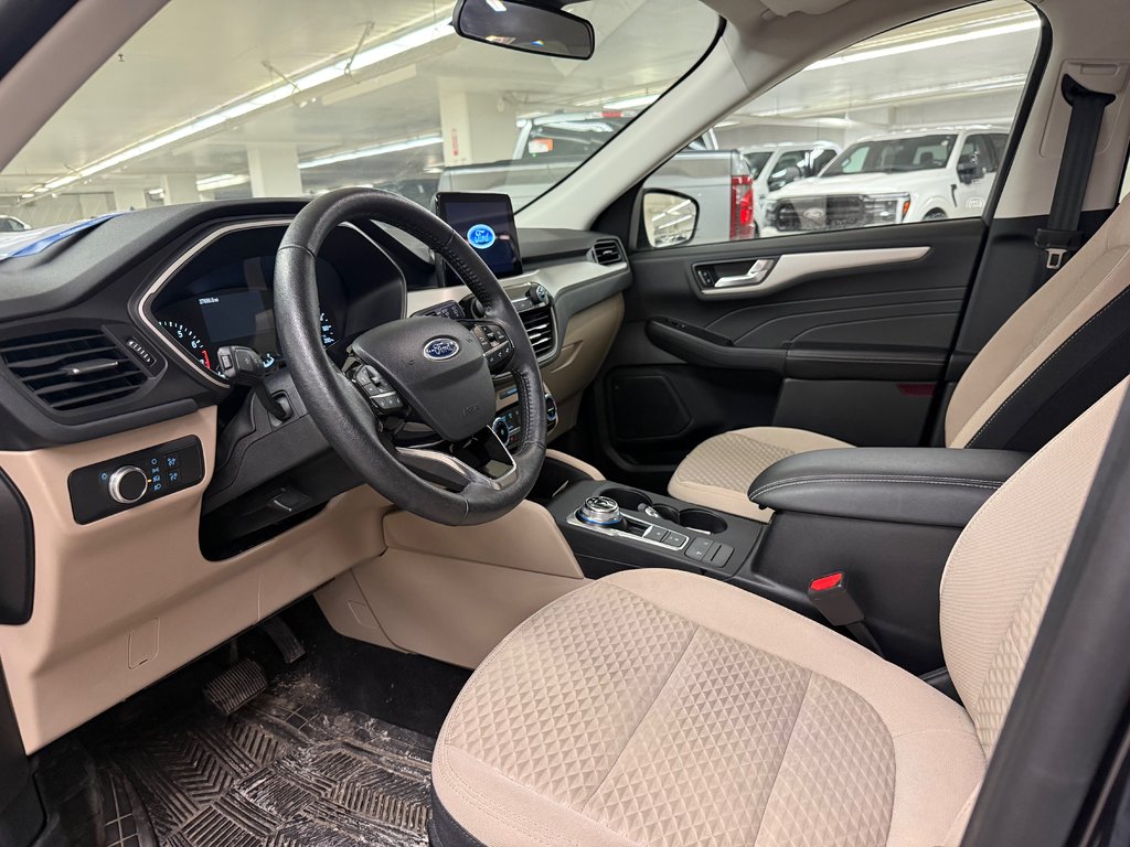 2021 Ford Escape in Brossard, Quebec - 9 - w1024h768px