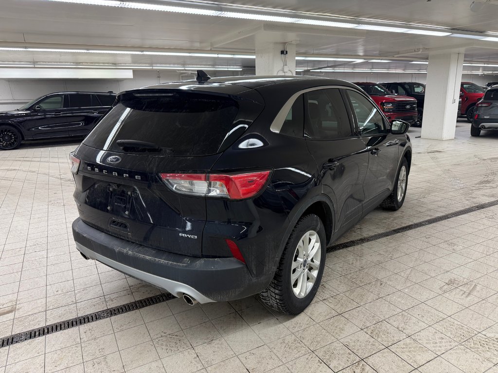 2021 Ford Escape in Brossard, Quebec - 5 - w1024h768px