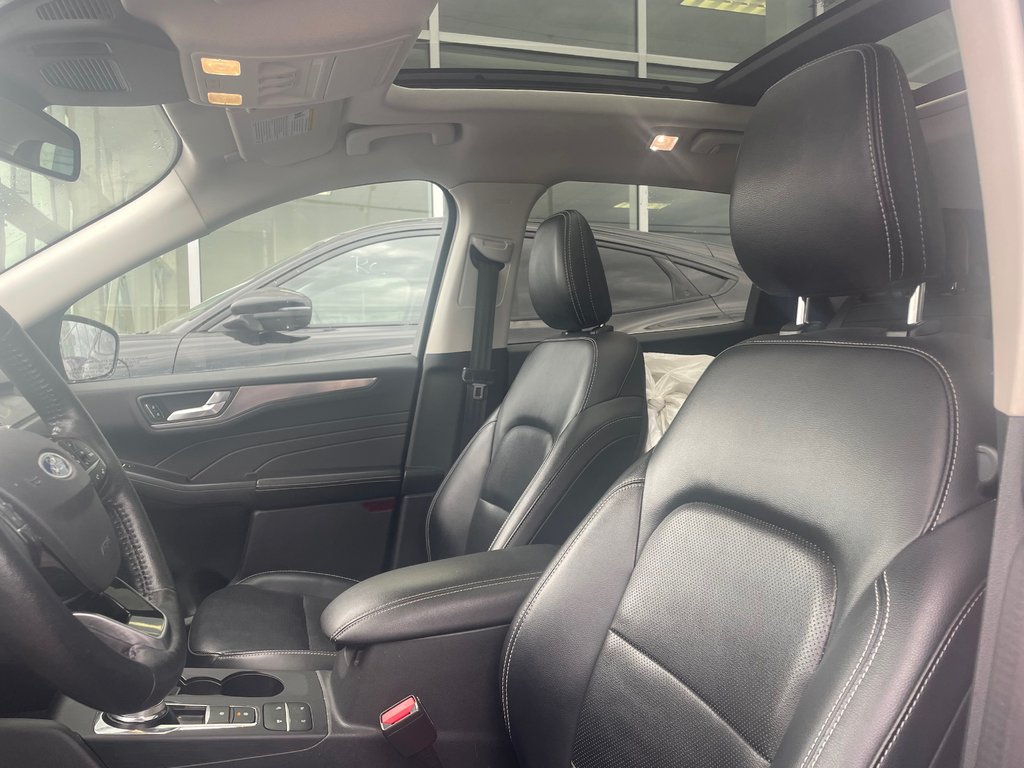 2021 Ford Escape in Brossard, Quebec - 11 - w1024h768px