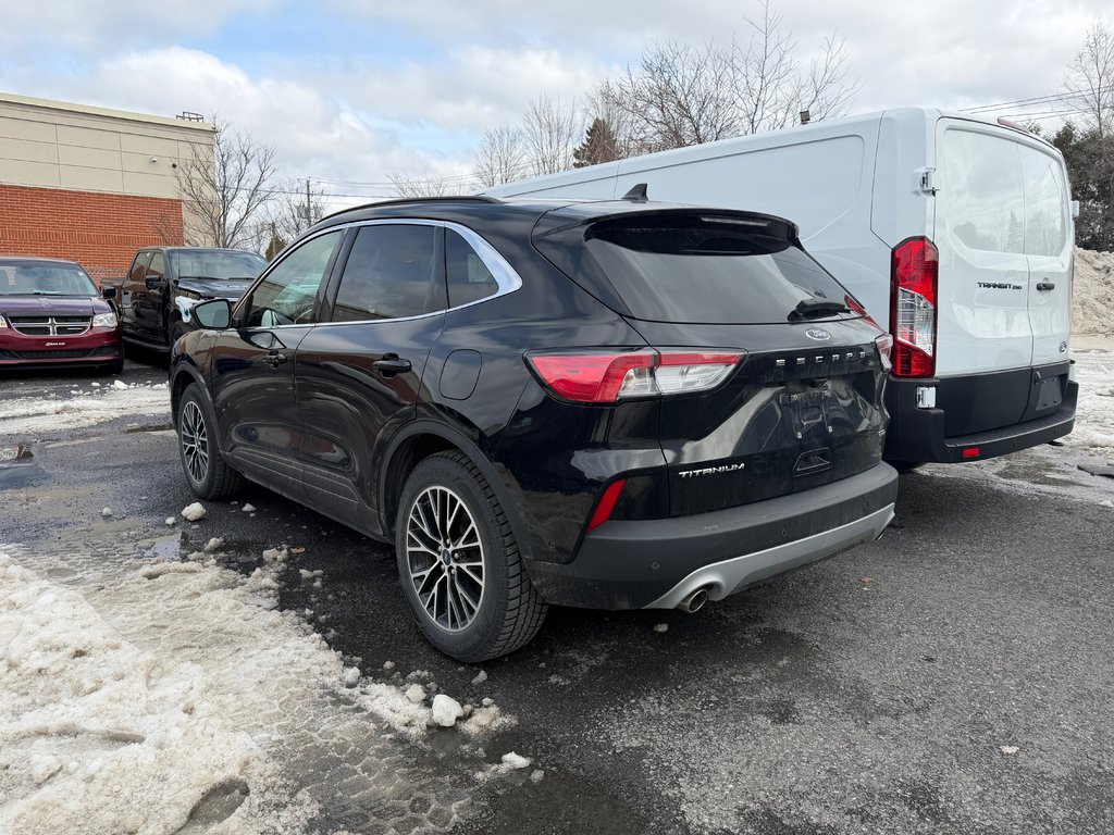 Ford Escape  2021 à Brossard, Québec - 5 - w1024h768px