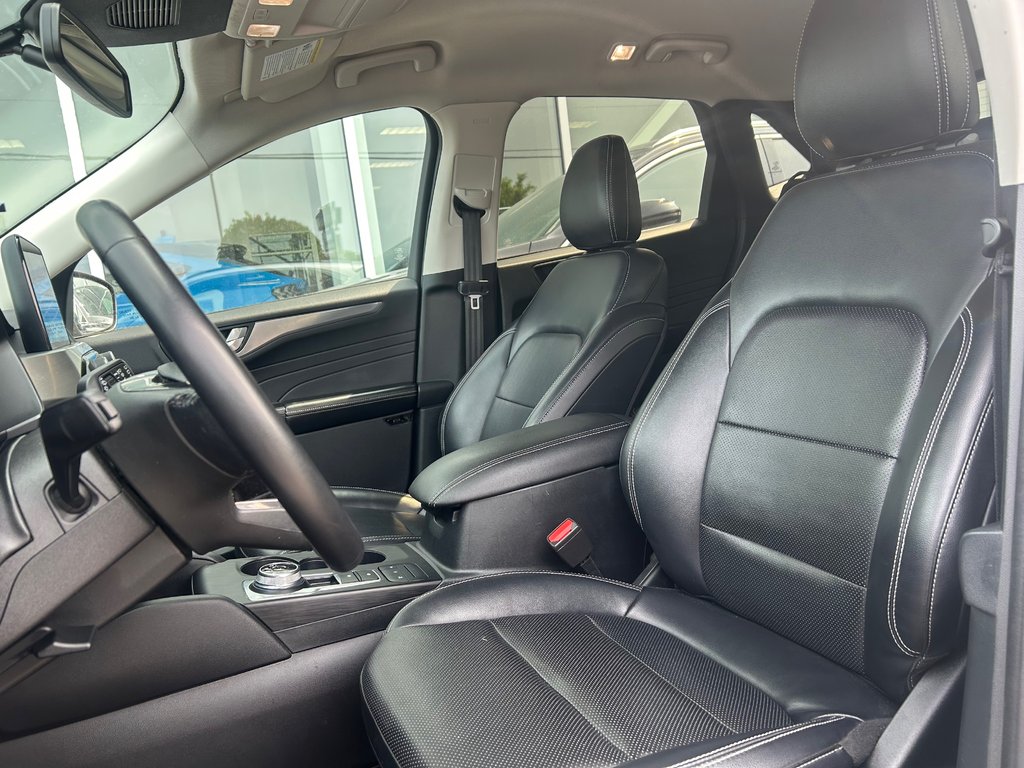 2022 Ford Escape in Brossard, Quebec - 11 - w1024h768px