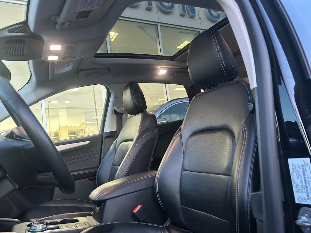 Ford Escape SEL Plug-In Hybrid | ENS TECH | TOIT PANO | CUIR | 2022 à Brossard, Québec - 11 - w1024h768px