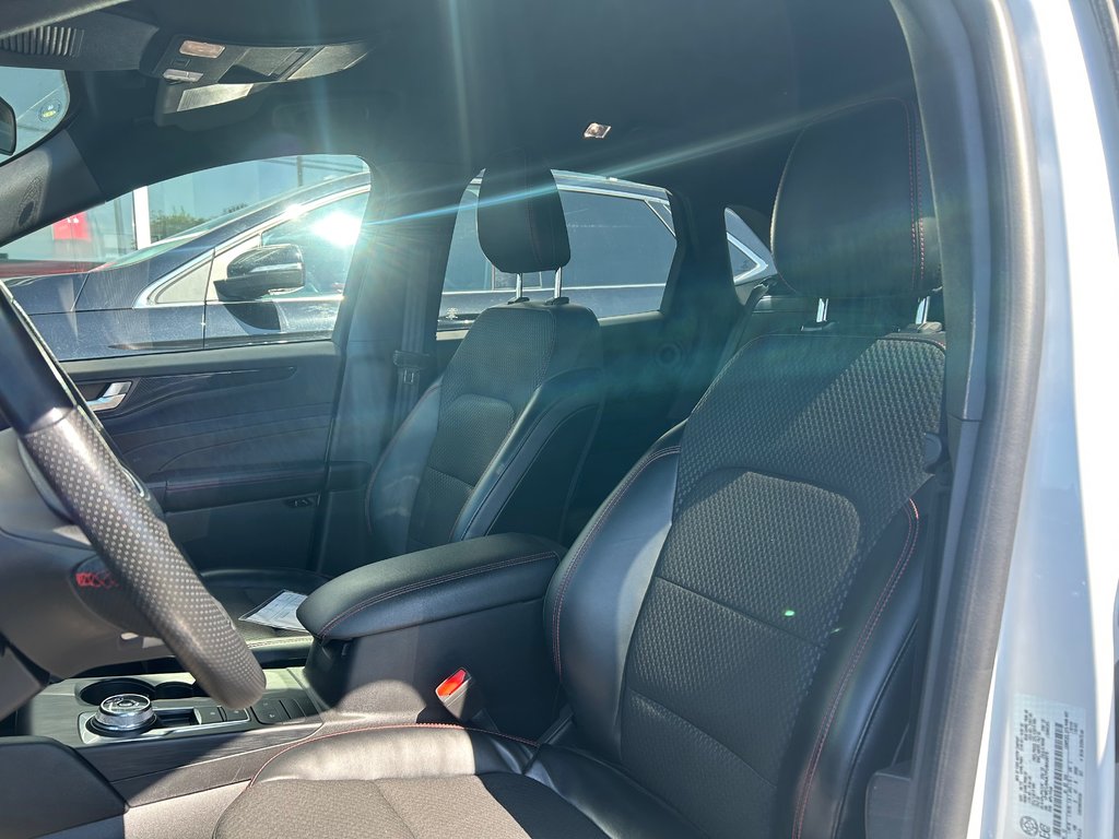 Ford Escape ST-Line Select| AWD | 2.0T | TOW PACK | 2023 à Brossard, Québec - 11 - w1024h768px