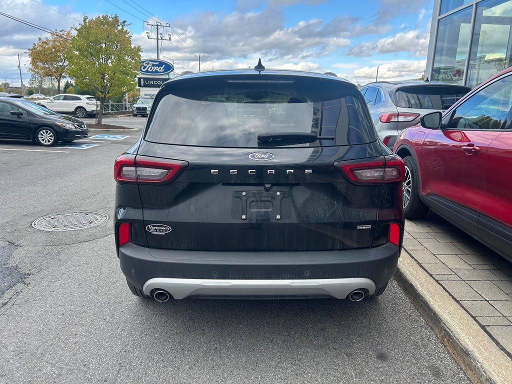 2023 Ford Escape in Brossard, Quebec - 9 - w1024h768px