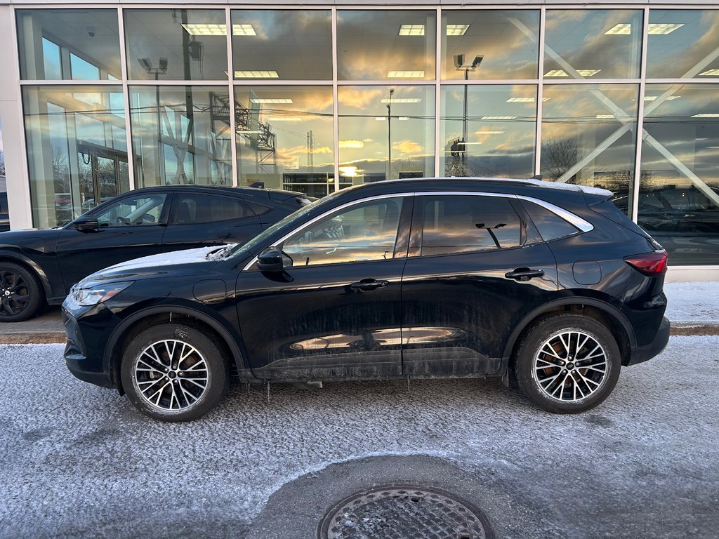 2023 Ford Escape PHEV | 60KM D'AUTONOMIE | SIÈGES CHAUFFANTS in Brossard, Quebec - 5 - w1024h768px