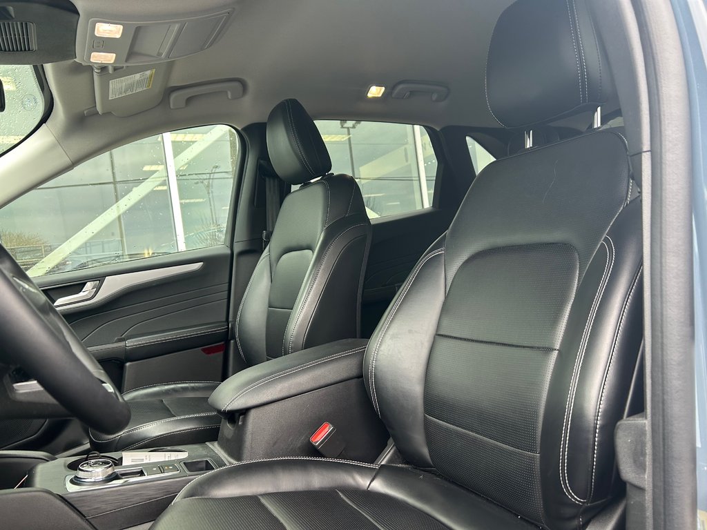 2023 Ford Escape in Brossard, Quebec - 11 - w1024h768px