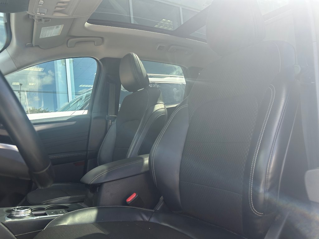 Ford Escape  2023 à Brossard, Québec - 11 - w1024h768px