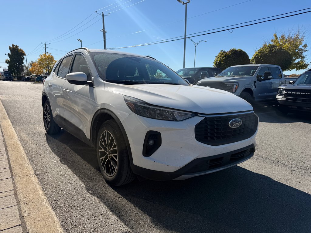 Ford Escape  2023 à Brossard, Québec - 5 - w1024h768px