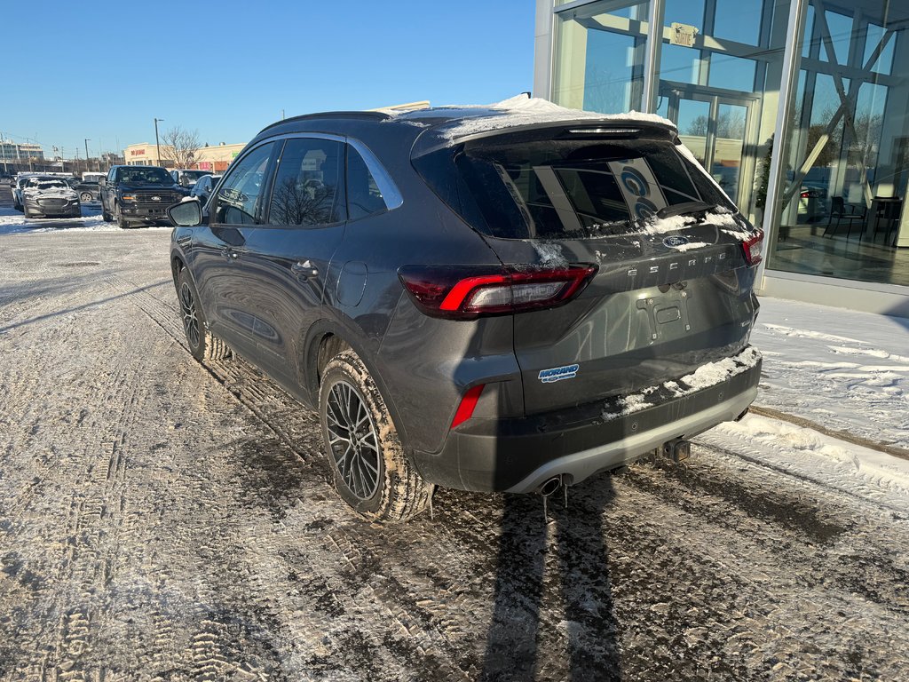 Ford Escape  2024 à Brossard, Québec - 7 - w1024h768px