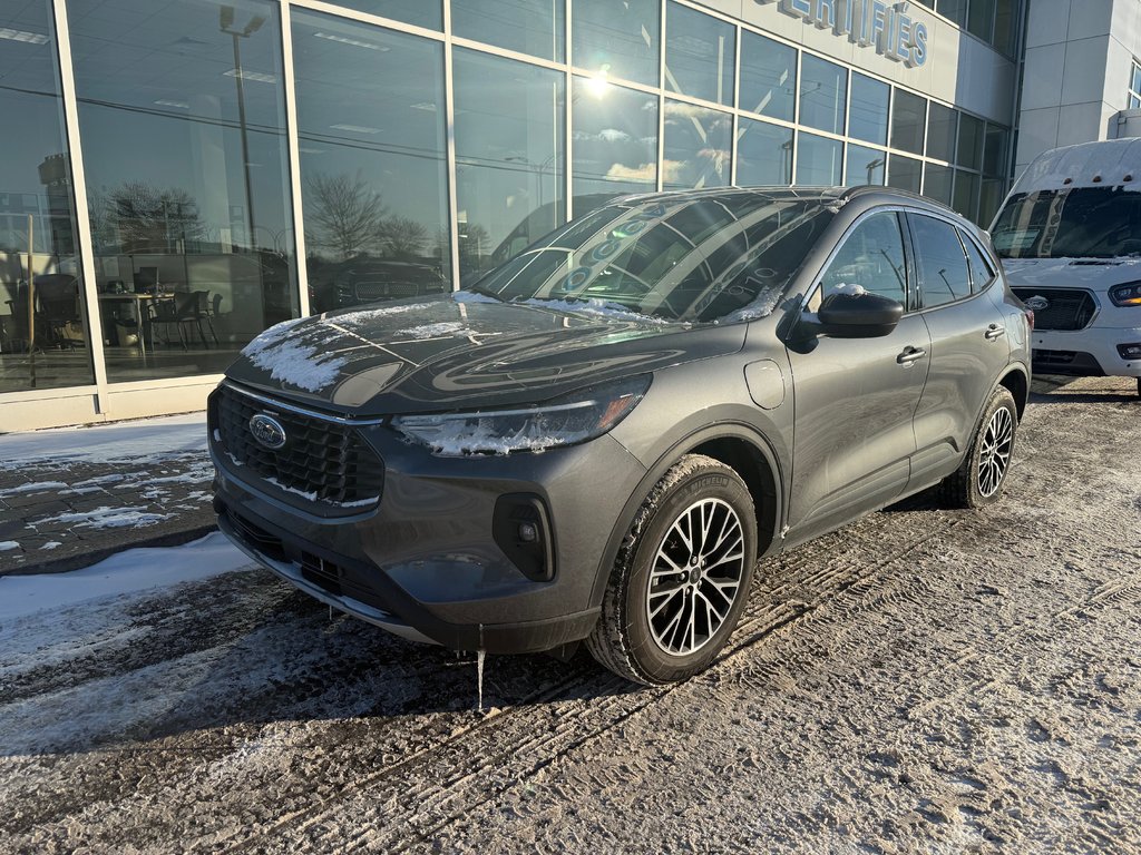 Ford Escape  2024 à Brossard, Québec - 1 - w1024h768px