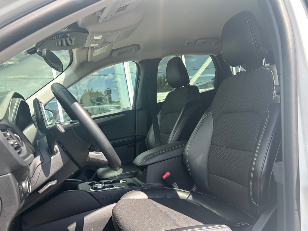 Ford Escape  2024 à Brossard, Québec - 11 - w1024h768px