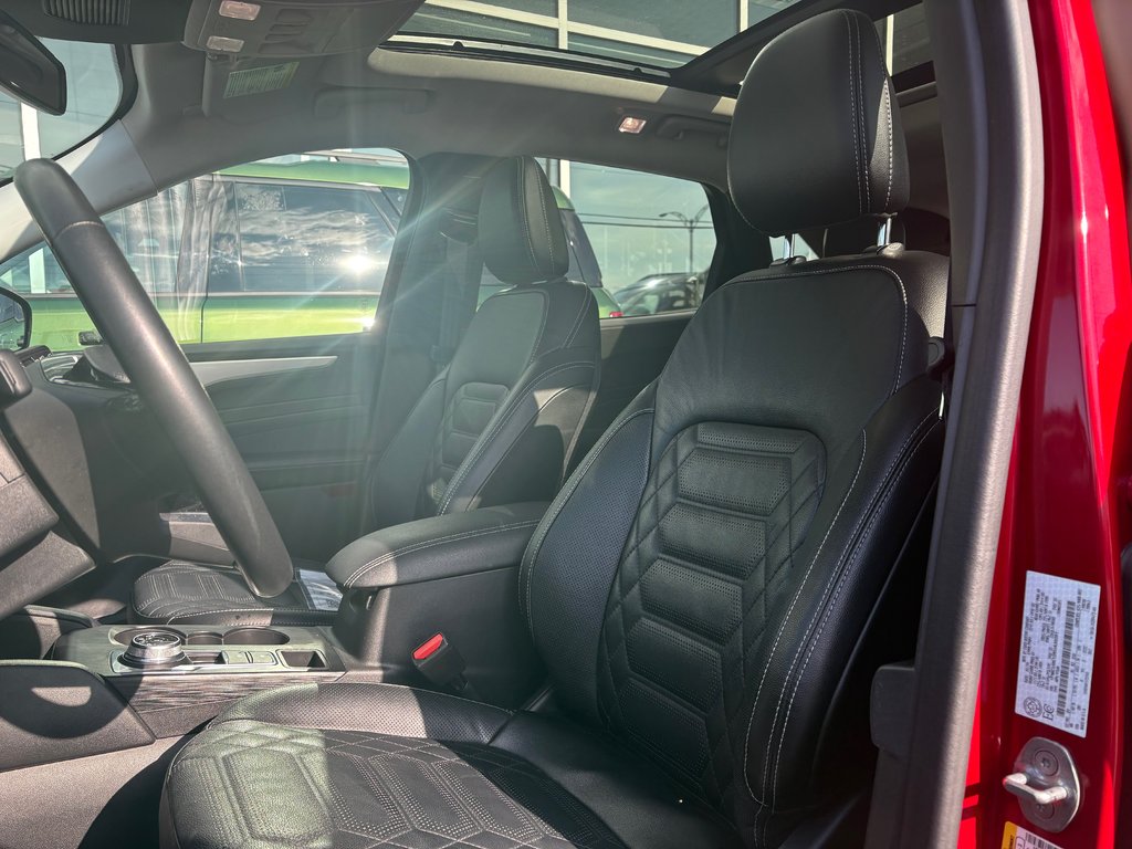2024 Ford Escape in Brossard, Quebec - 11 - w1024h768px