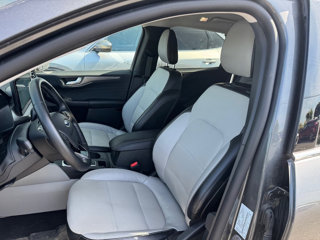Ford Escape  2025 à Brossard, Québec - 11 - w1024h768px